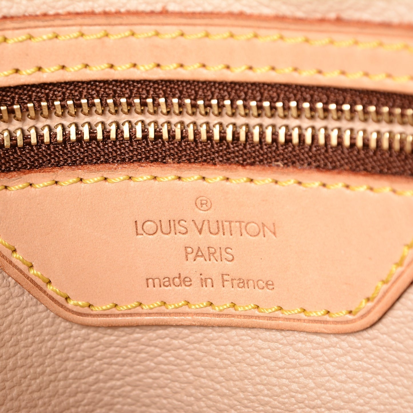 Monogram Petit Bucket 23