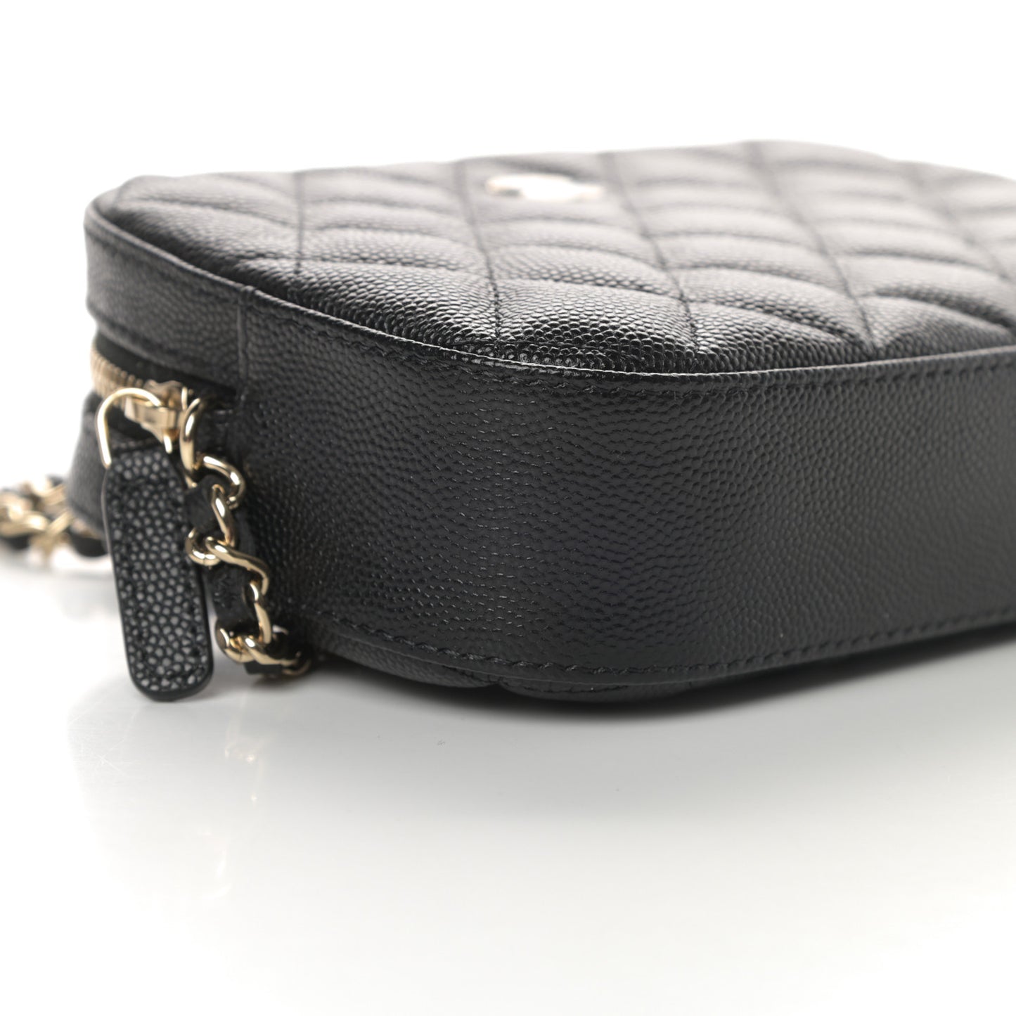 Caviar Quilted Vanity With Chain Black