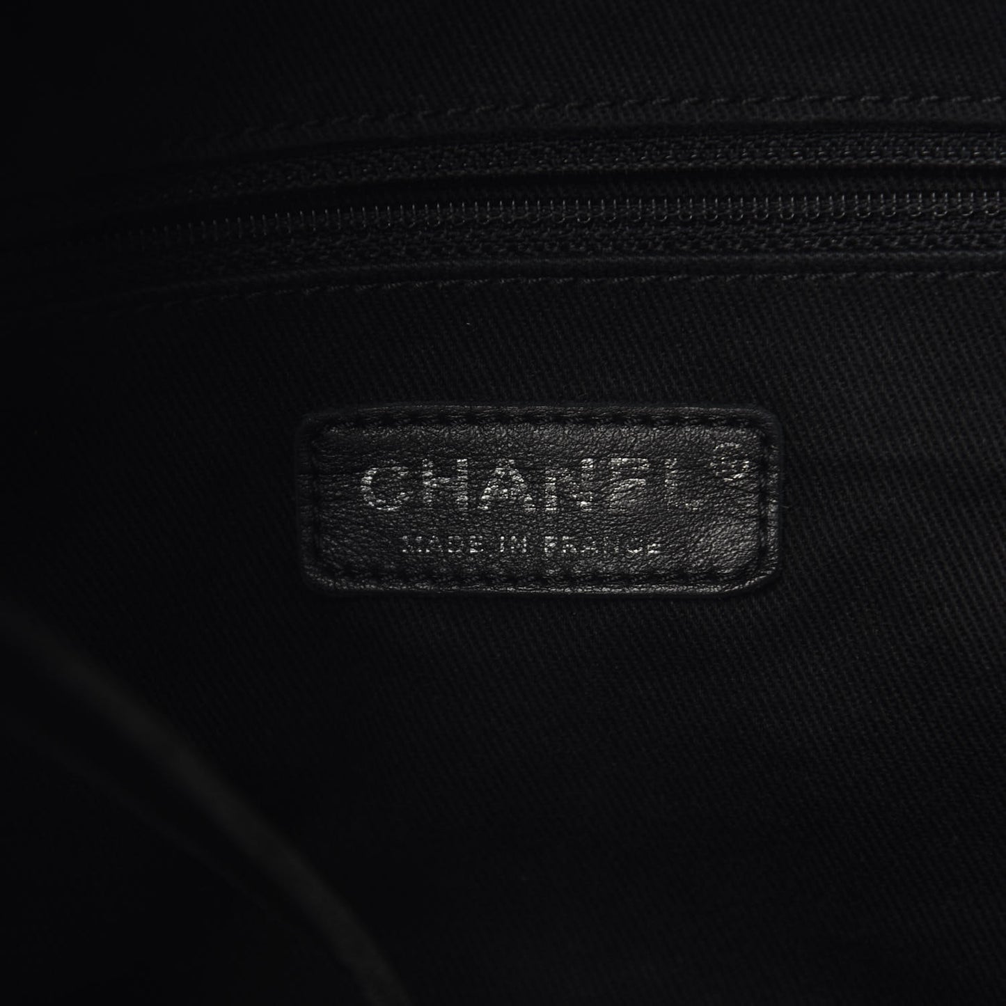 Lambskin Quilted 8 Knots Tote Black