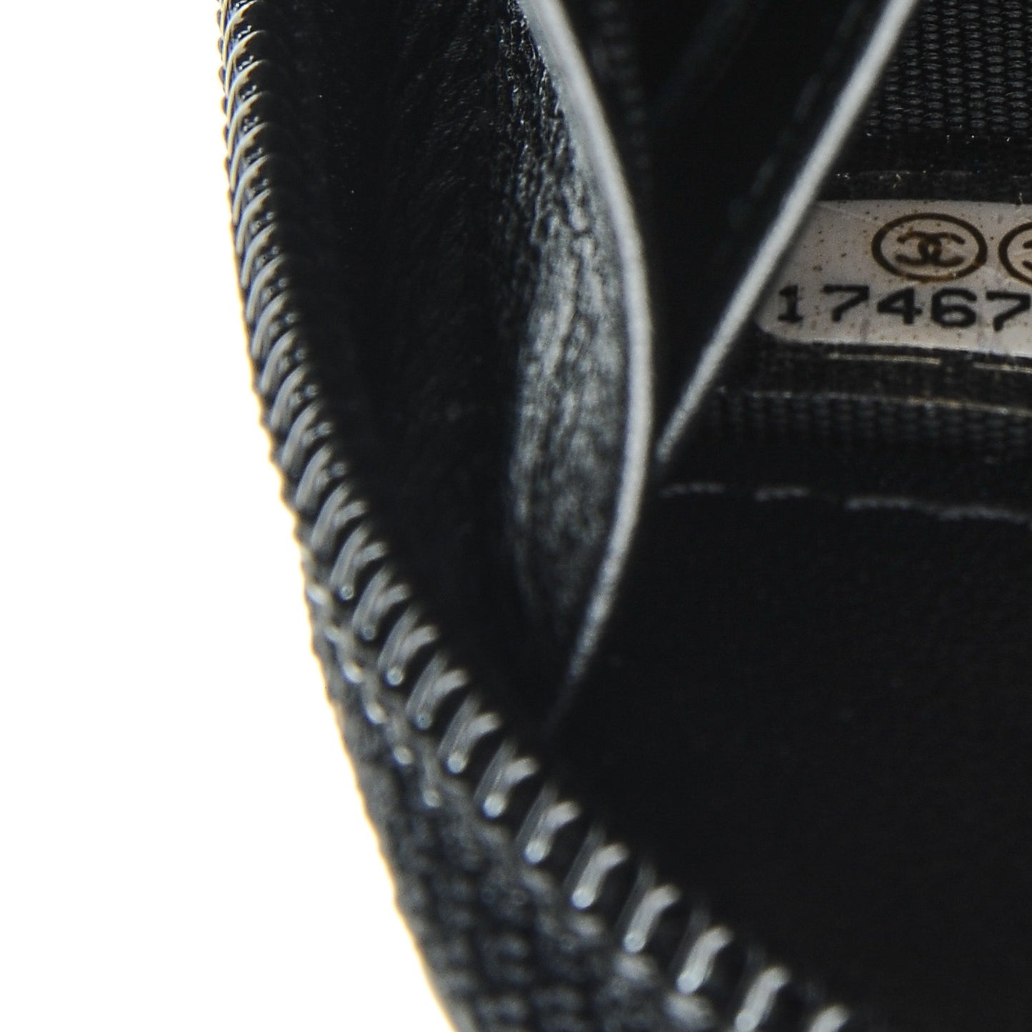 Patent Large Gusset CC Zip Wallet Black