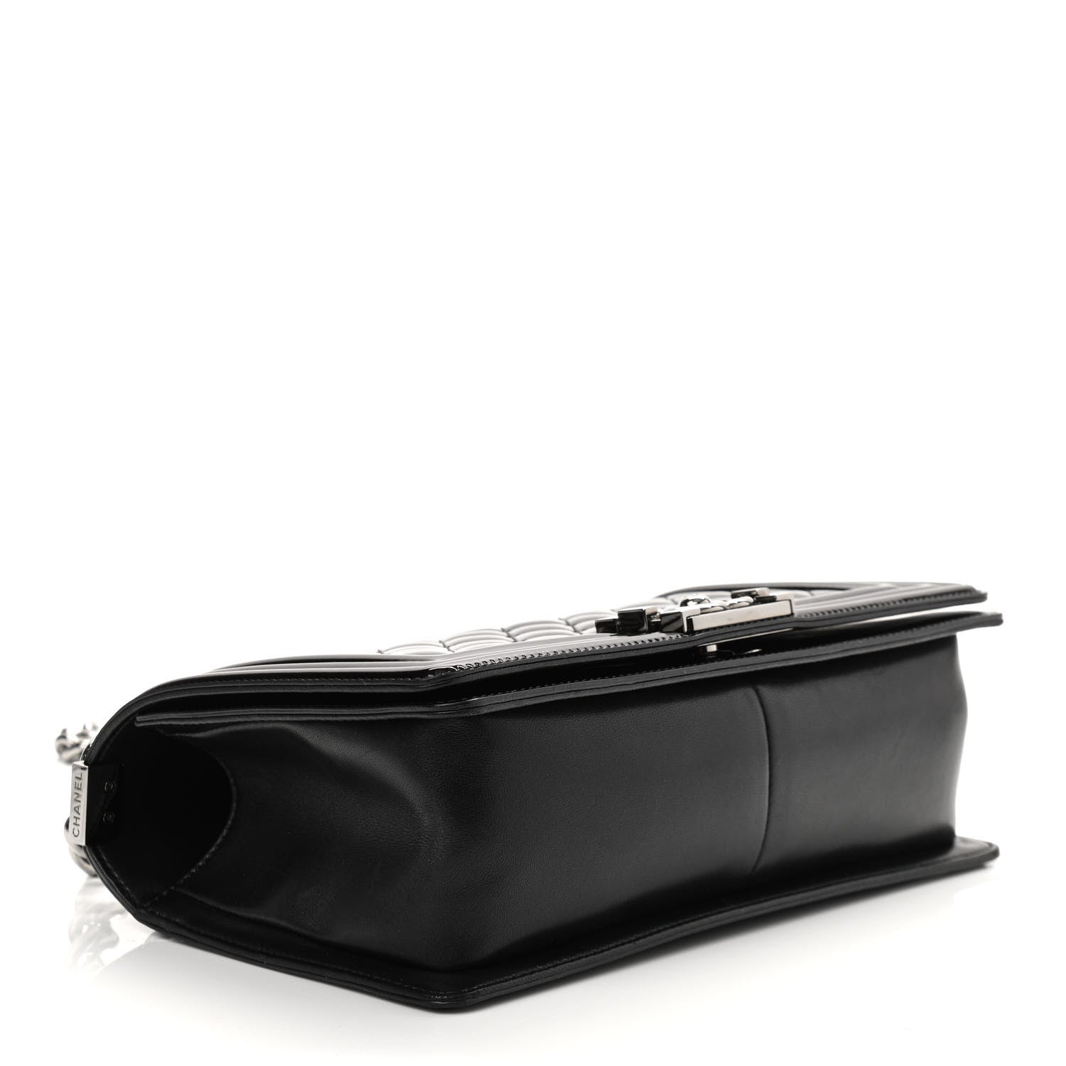 Chanel Patent Calfskin Quilted Medium Boy Flap Black 4 of 11