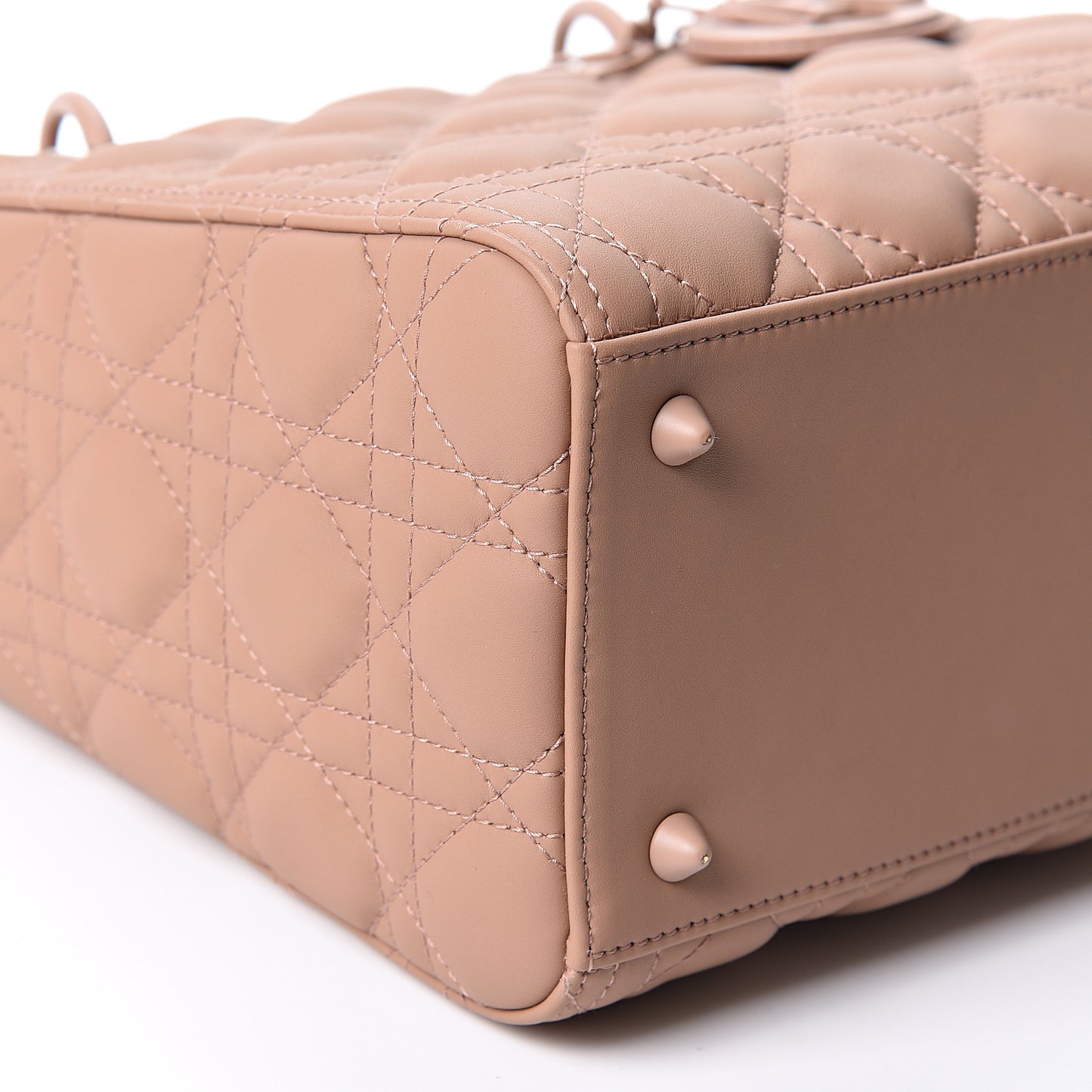 Ultra Matte Calfskin Cannage Medium Lady Dior Beige