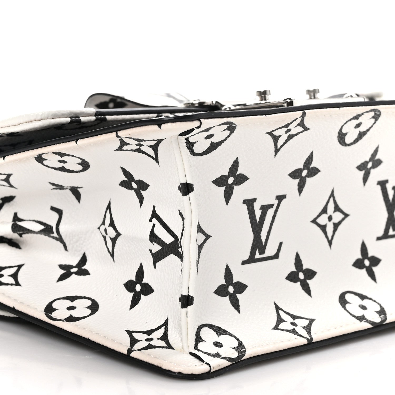 Louis Vuitton Vernis Epi Monogram Wynwood Black White 8 of 10