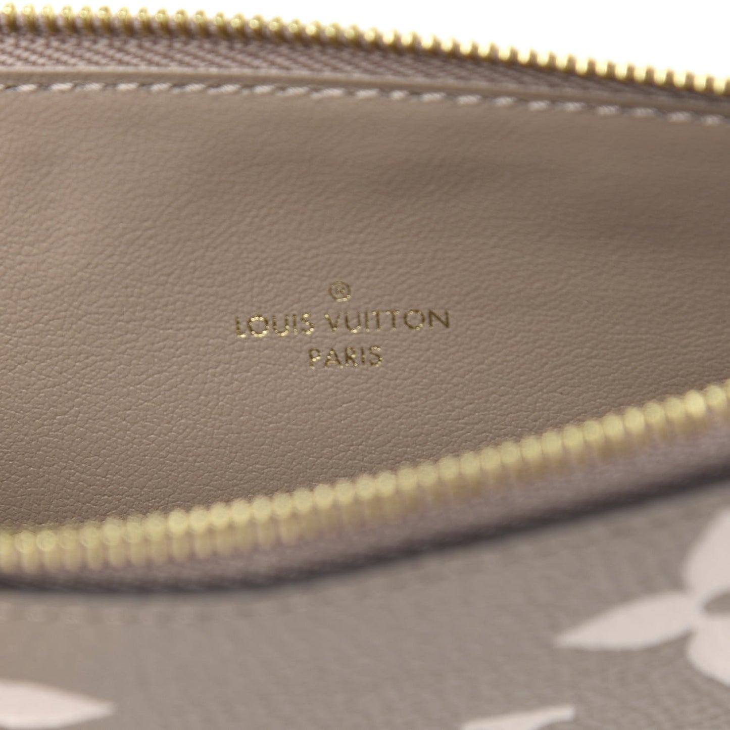 Empreinte Monogram Giant Pochette Felicie Zippered Insert Tourterelle Creme