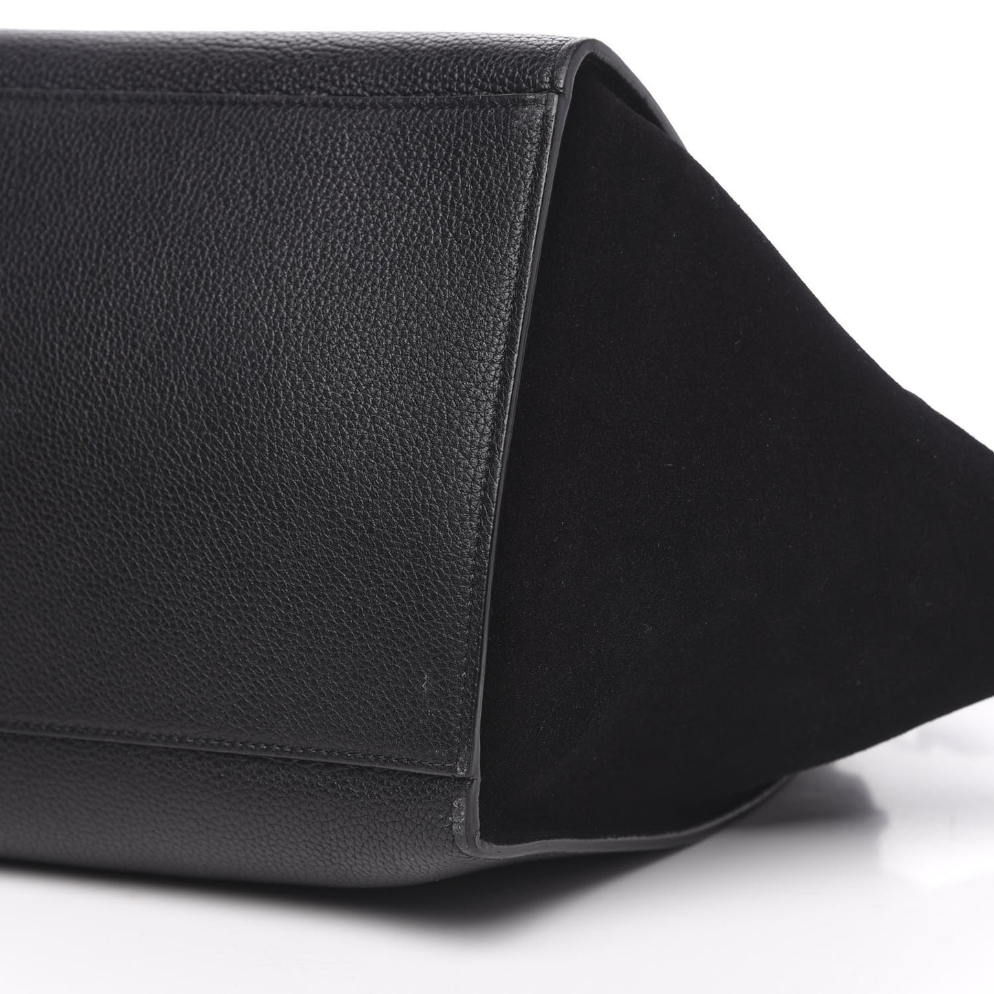 Drummed Calfskin Suede Medium Trapeze Black