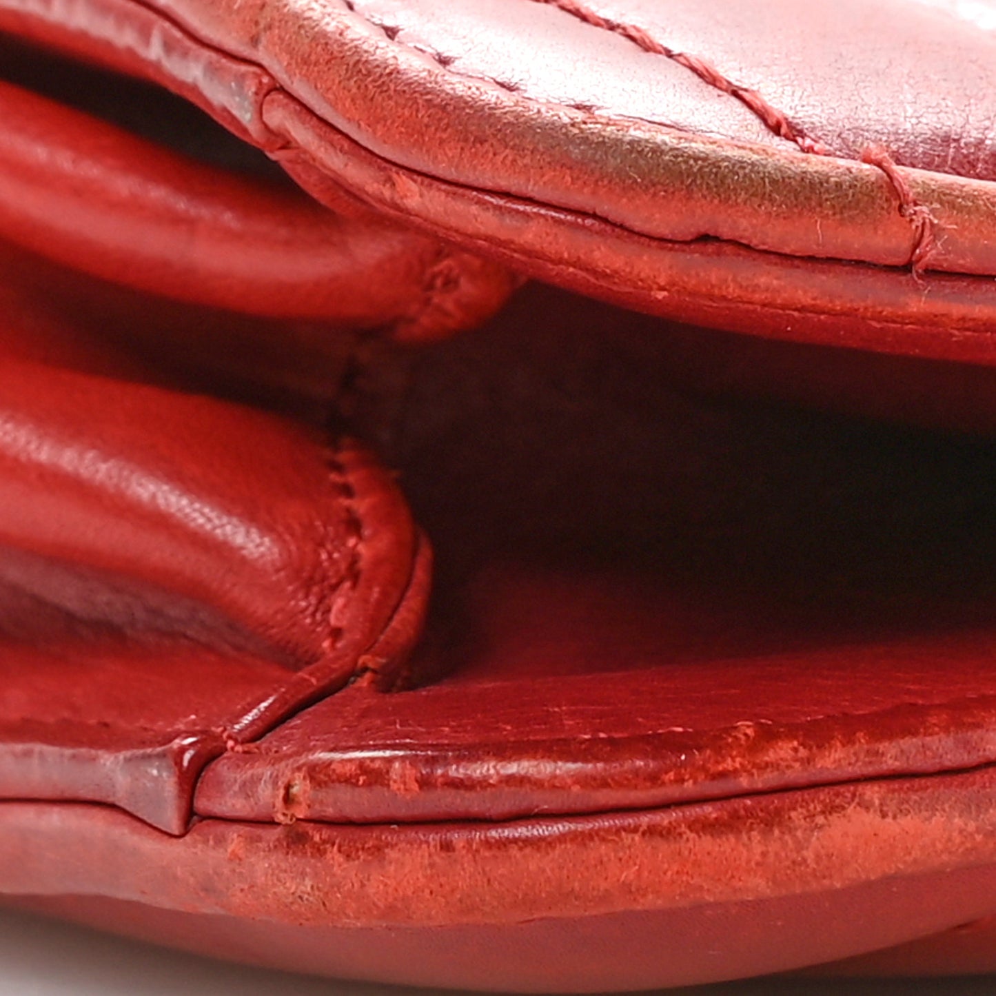 Calfskin Chevron Quilted Gabrielle Flap Red