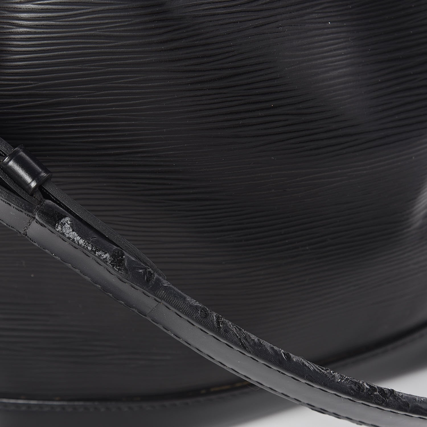 Louis Vuitton Epi Noe Black 8 of 14