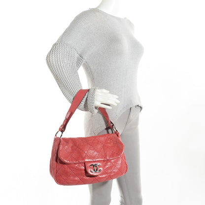 Chanel Glazed Calfskin On The Road Flap Red 2 of 7