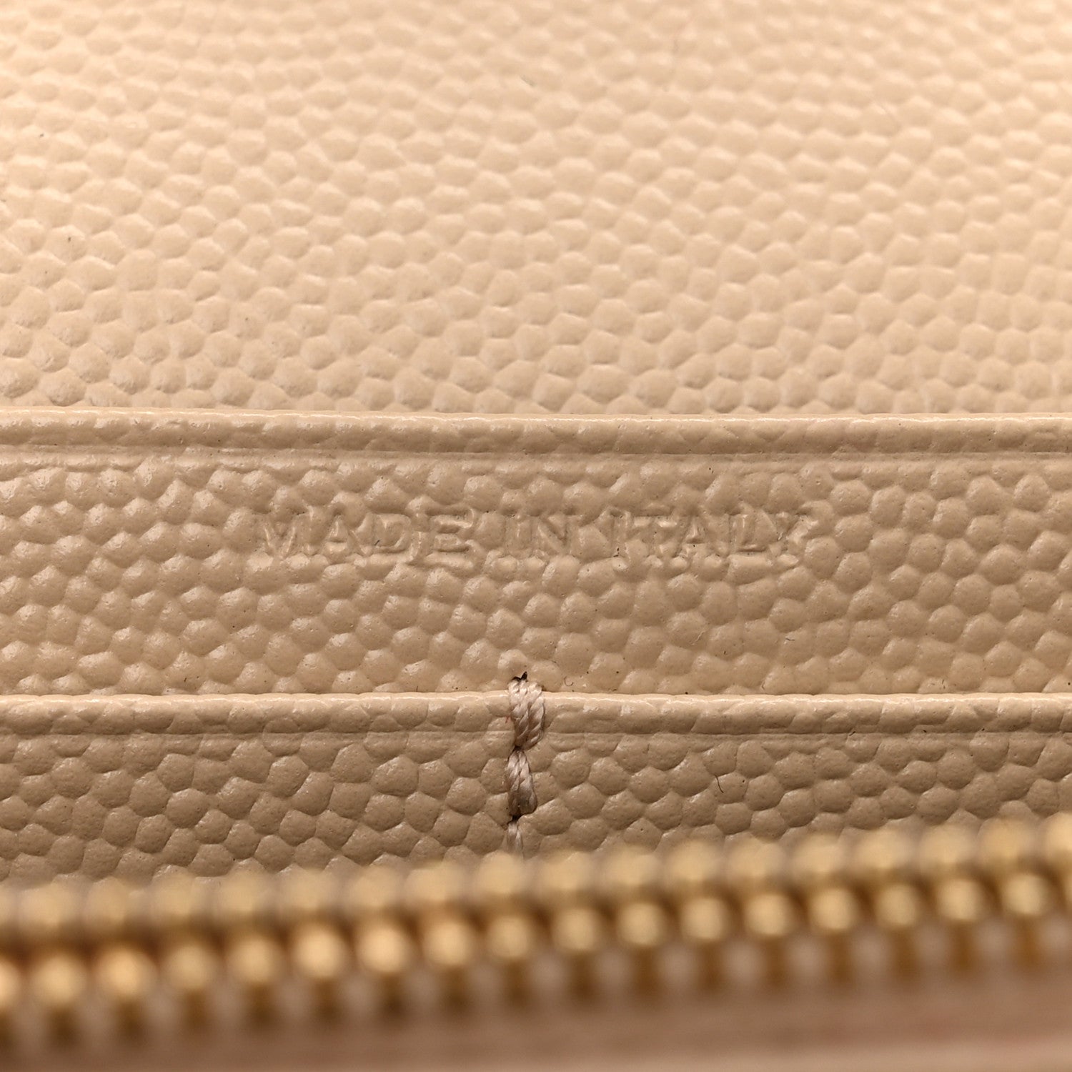 Saint Laurent Grain De Poudre Matelasse Chevron Monogram Chain Wallet  Nude Powder 7 of 13