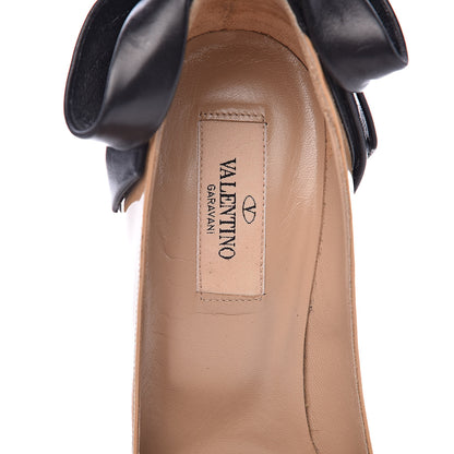 Valentino Garavani Patent Bow Pumps 36 Nude Black 8 of 16