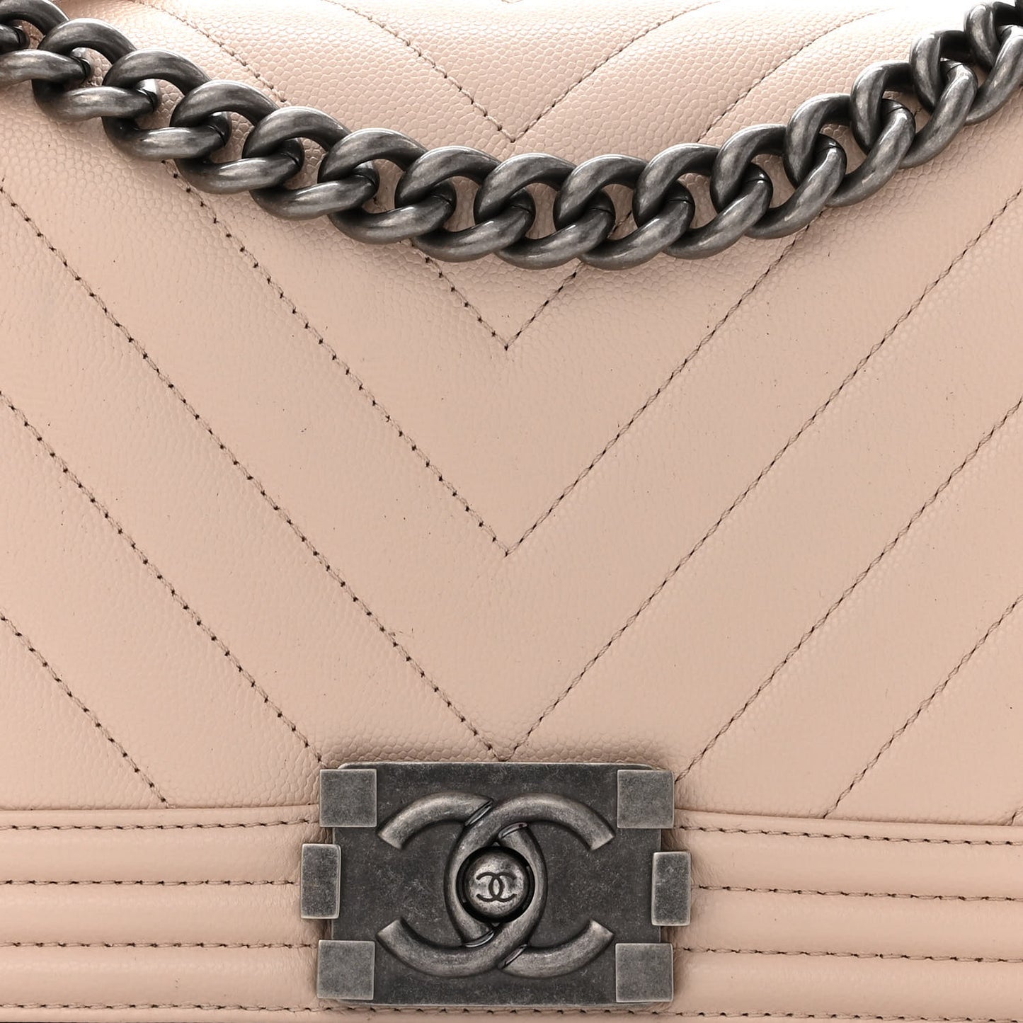 Caviar Chevron Quilted Medium Boy Flap Nude