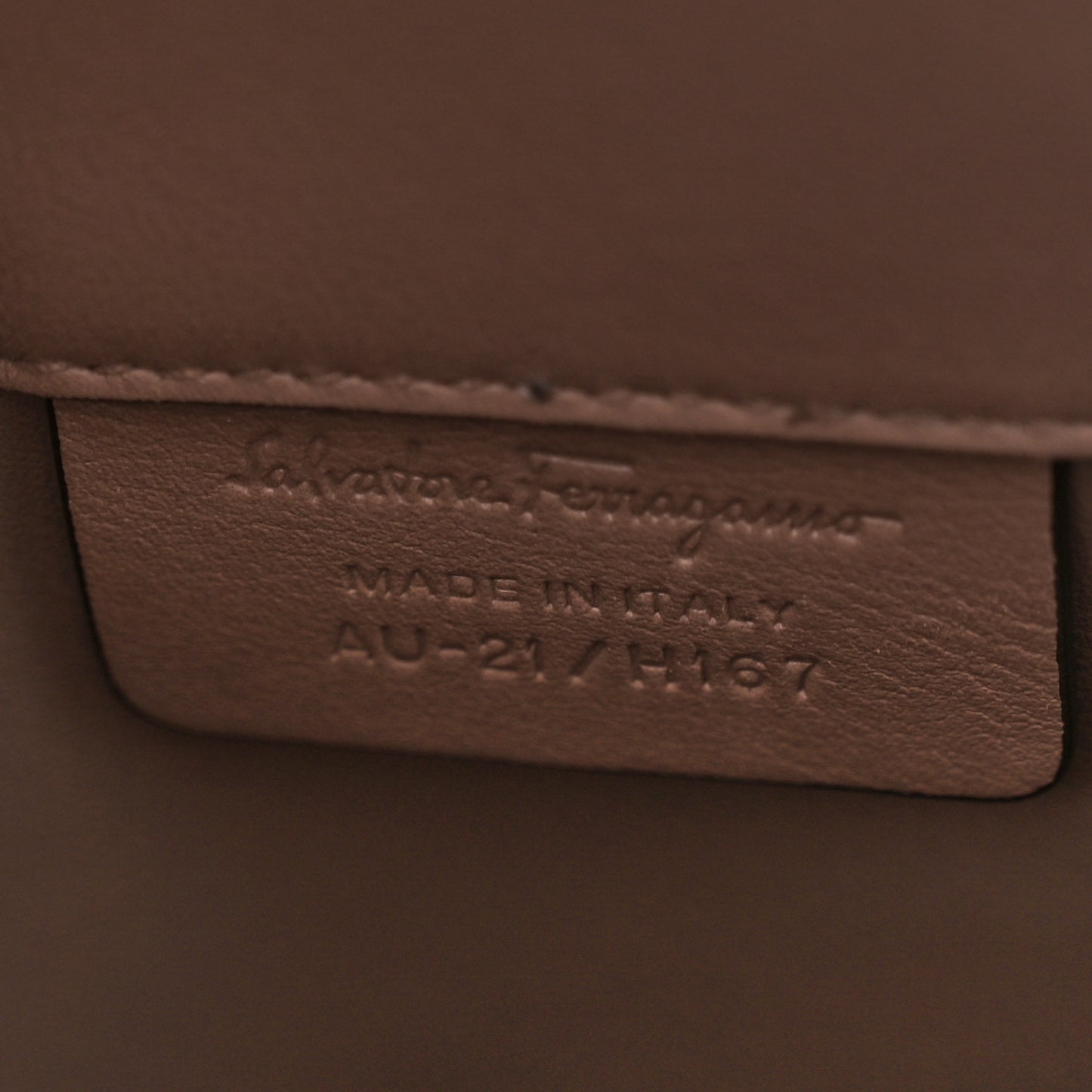 Smooth Calfskin Large The Studio Bag Caraway Seed
