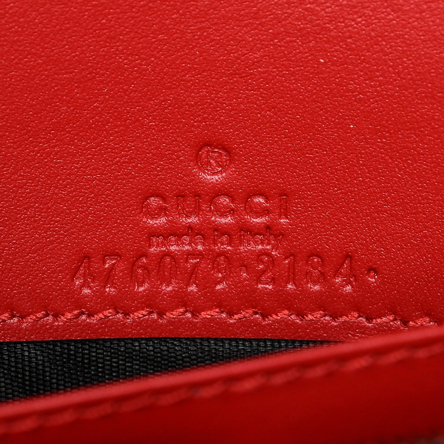Calfskin Queen Margaret Chain Wallet Blue Agata Hibiscus Red Mystic White