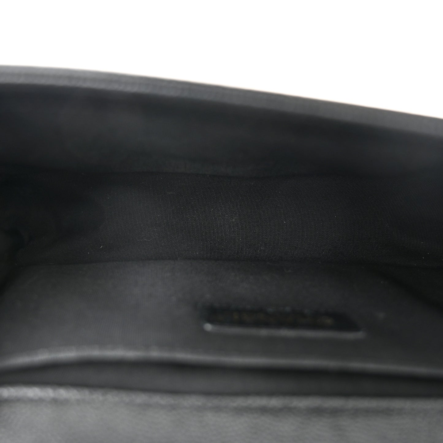 Caviar Quilted Medium Boy Flap Black