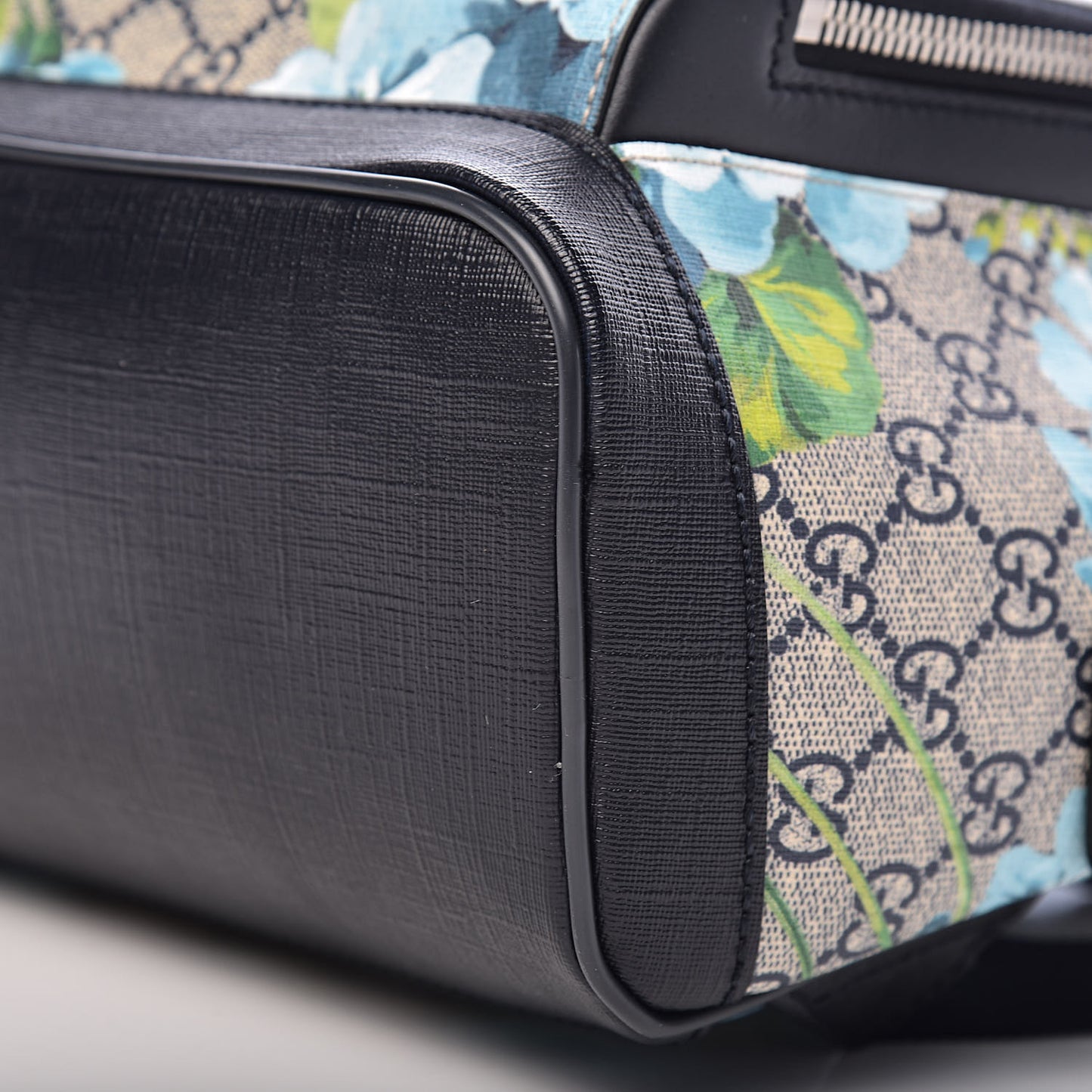 GG Supreme Monogram Blooms Small Day Backpack Blue