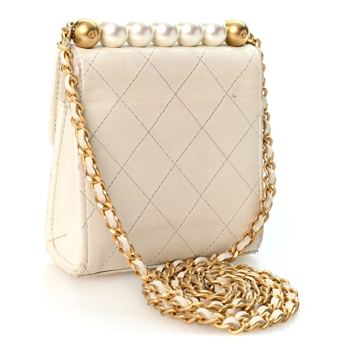 Goatskin Chic Pearls Clutch On Chain White