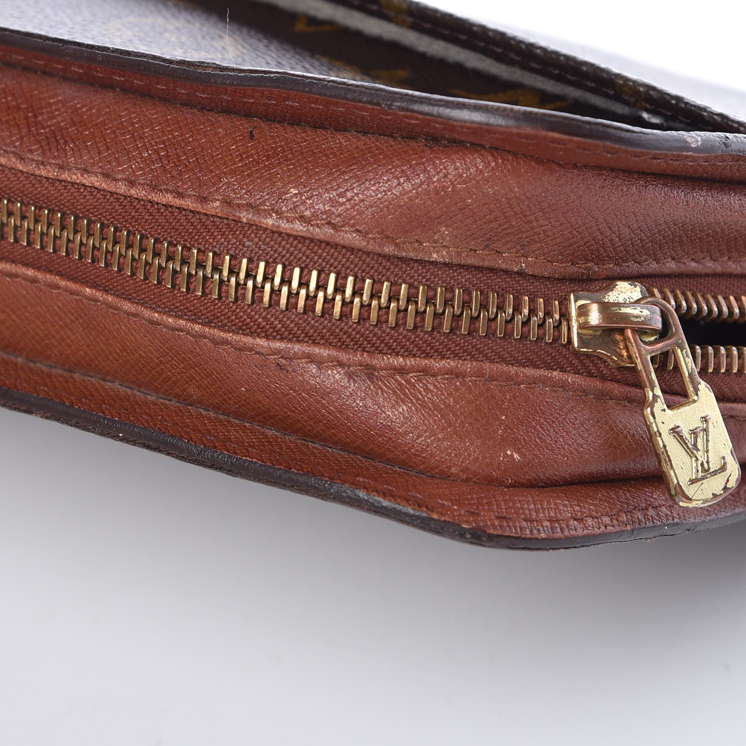 Louis Vuitton Monogram Pochette Orsay 14 of 24