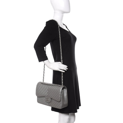 Chanel Metallic Caviar Chevron Quilted Jumbo Double Flap Silver 3 of 12