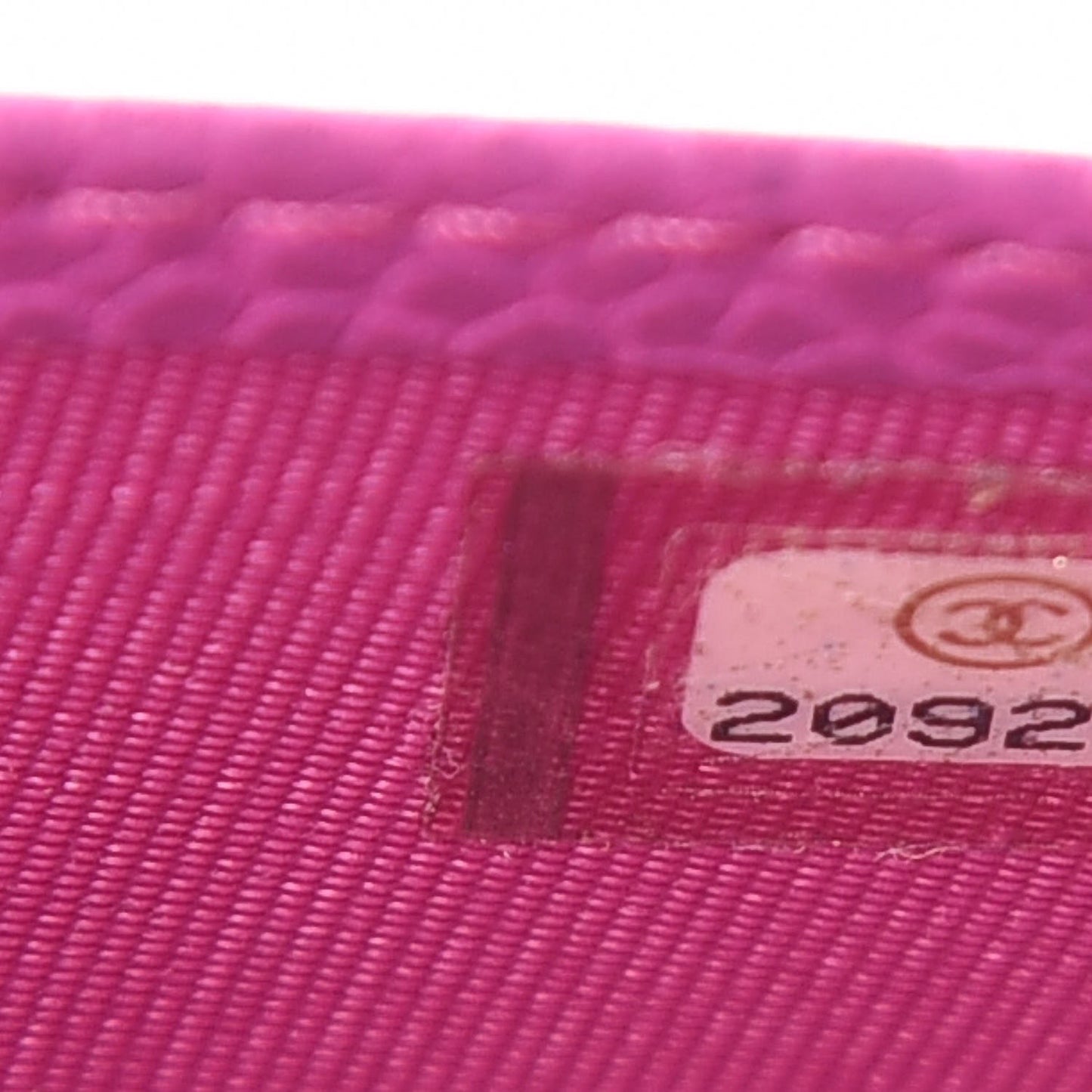 Caviar Quilted Yen Wallet Pink