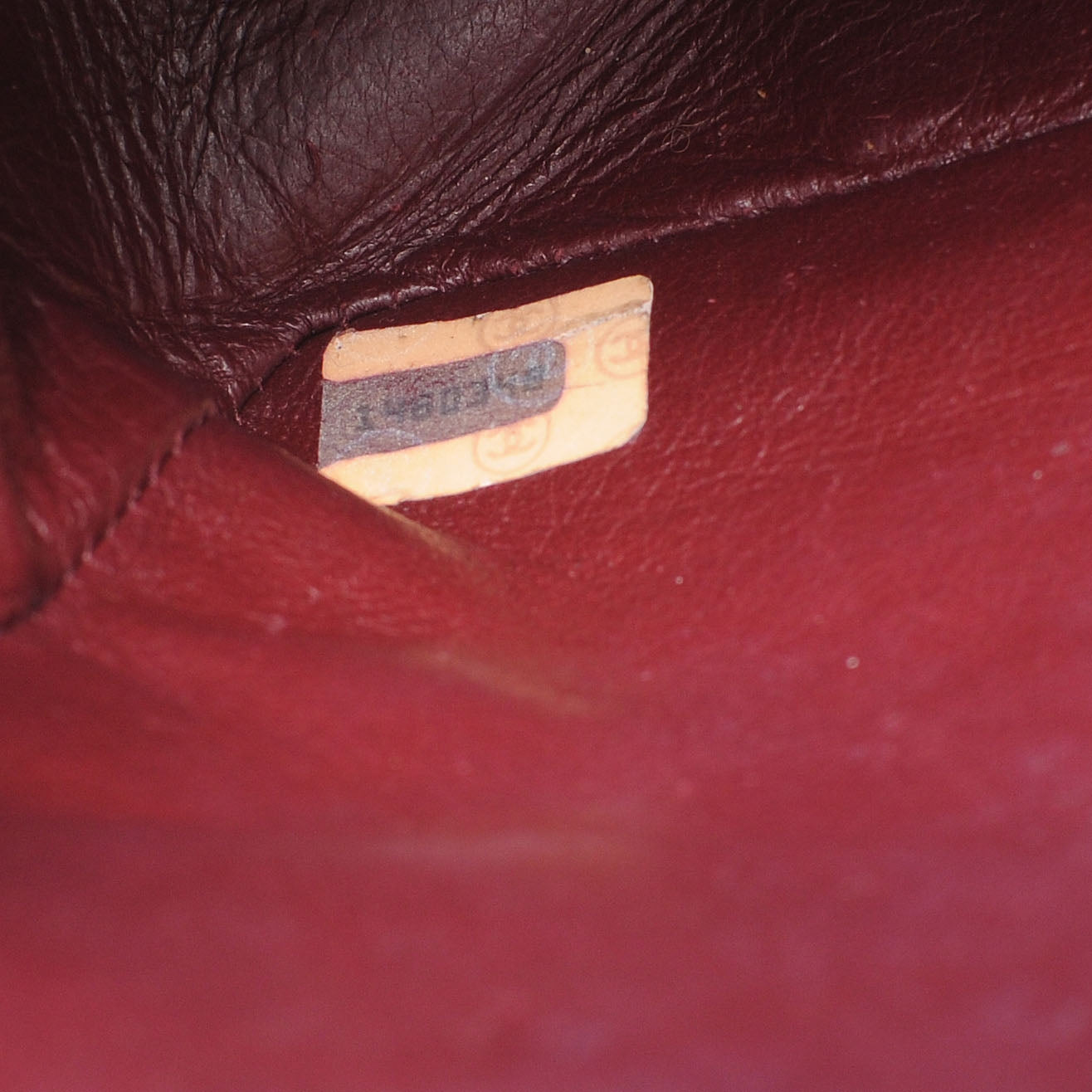 Lambskin Medium Single Flap Black
