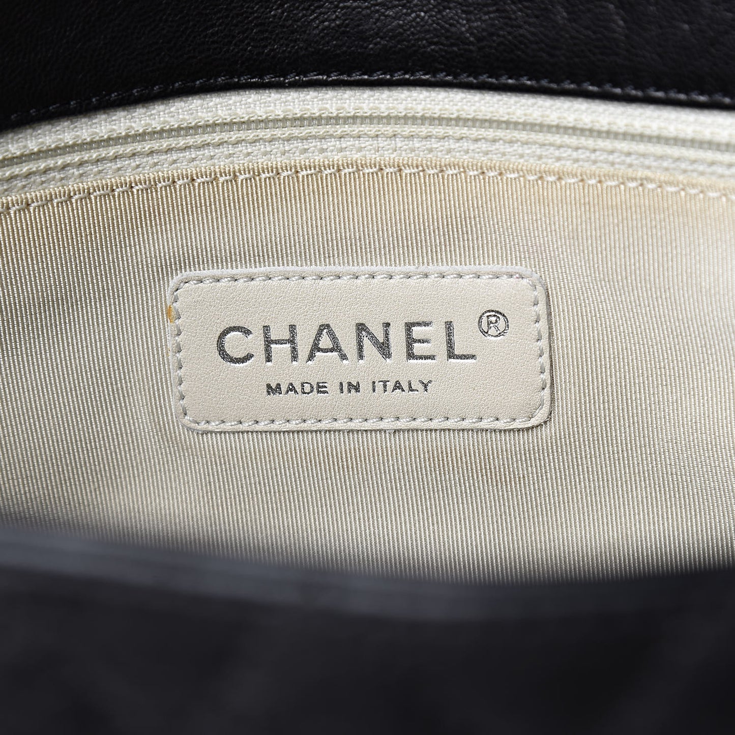 Washed Lambskin Quilted Maxi Chain Around Flap Black
