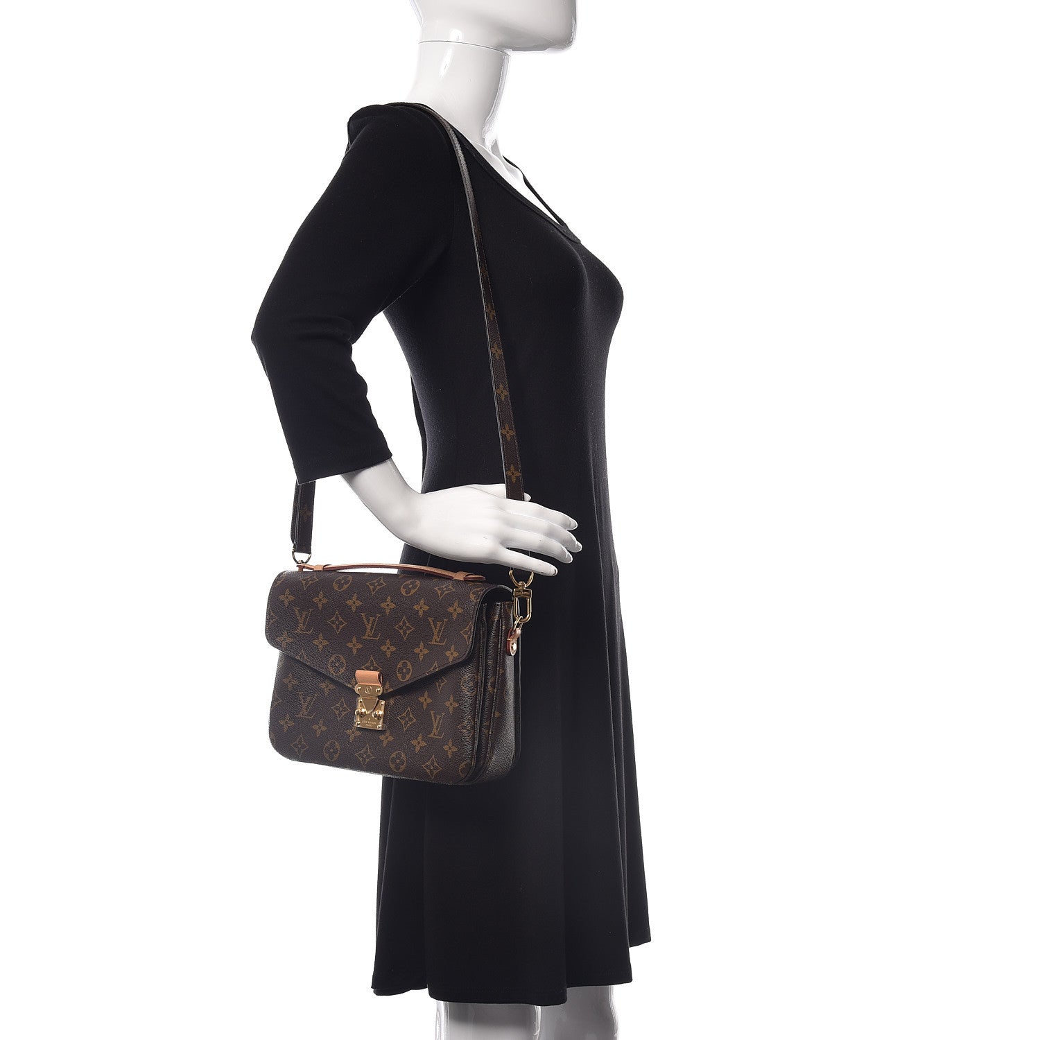 Louis Vuitton Monogram Pochette Metis 2 of 11