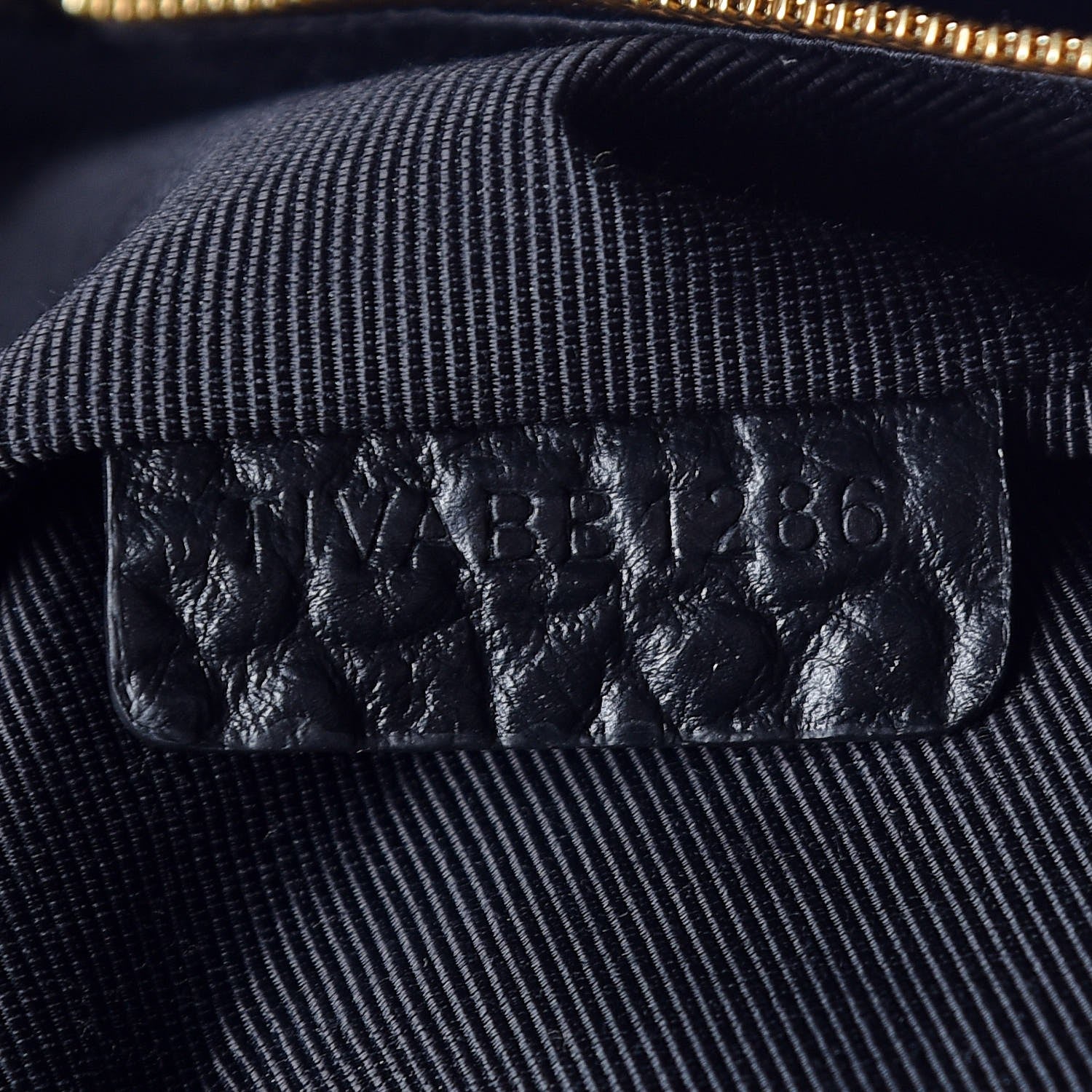 Burberry Signature Grain Calfskin Medium Welburn Tote Black 8 of 8