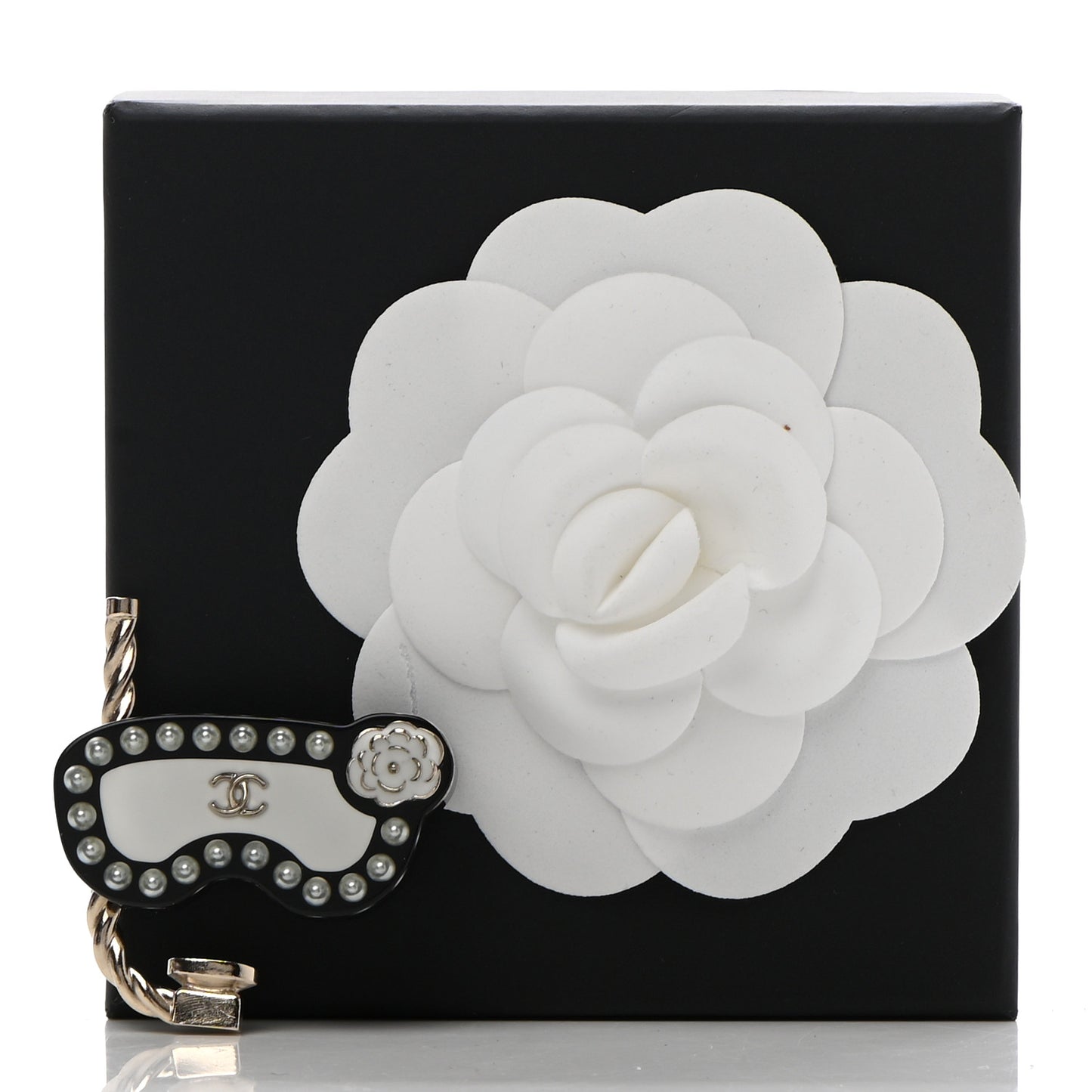 Resin Pearl Snorkeling CC Brooch
