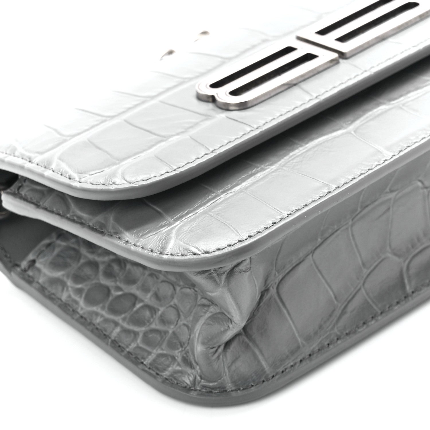 Balenciaga Extra Supple Calfskin Crocodile Embossed Gossip Wallet On Chain Balenciaga Grey 8 of 9