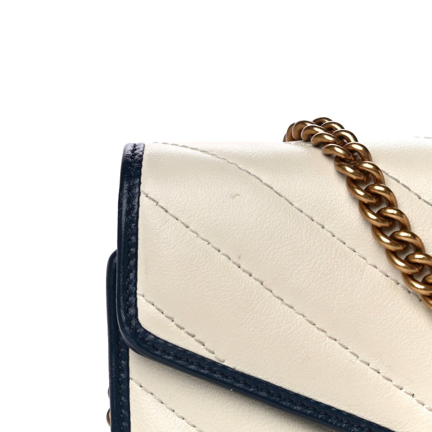Vintage Effect Calfskin Matelasse Diagonal Torchon GG Marmont Chain Wallet Mystic White Blue Agata