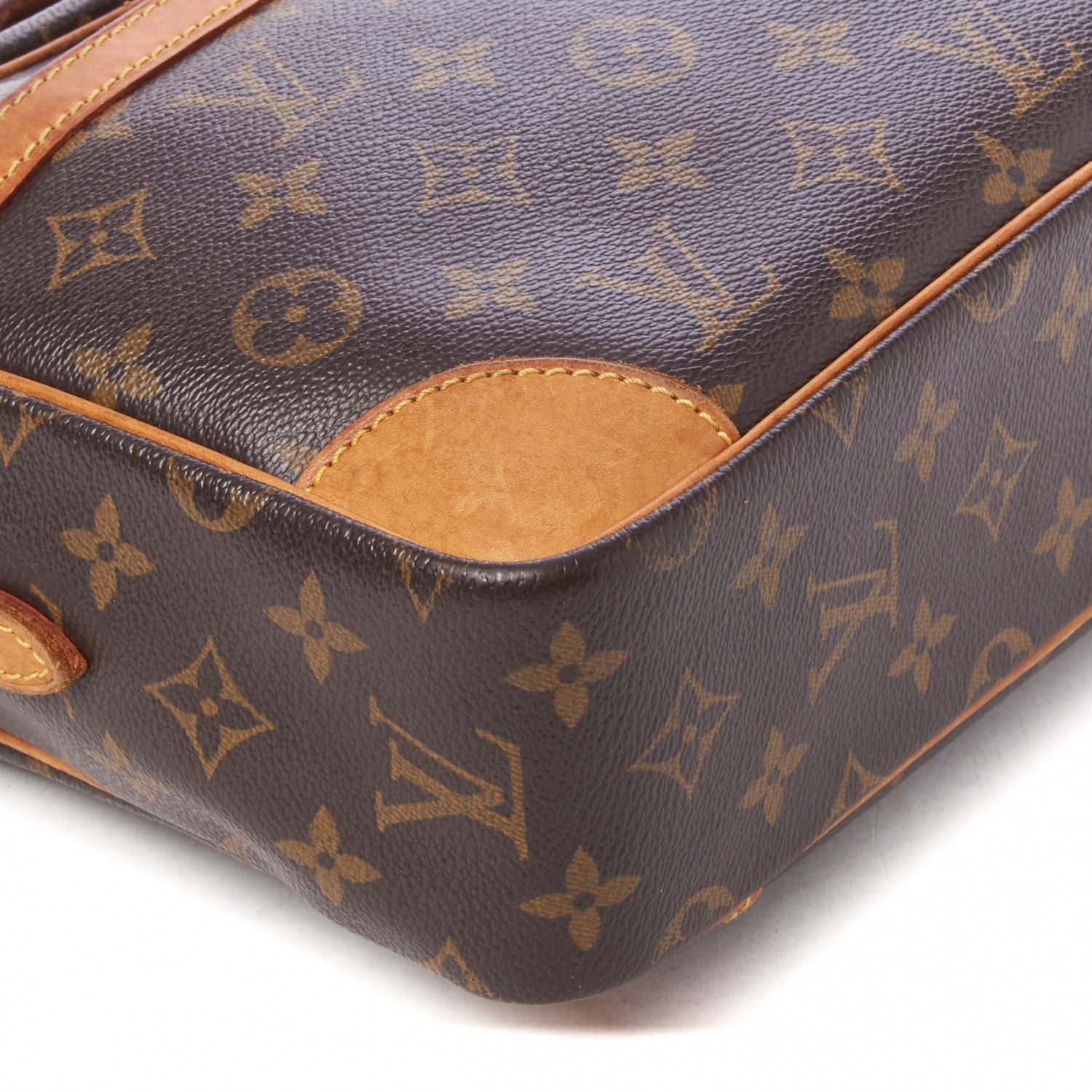 Louis Vuitton Monogram Trocadero 30 5 of 10
