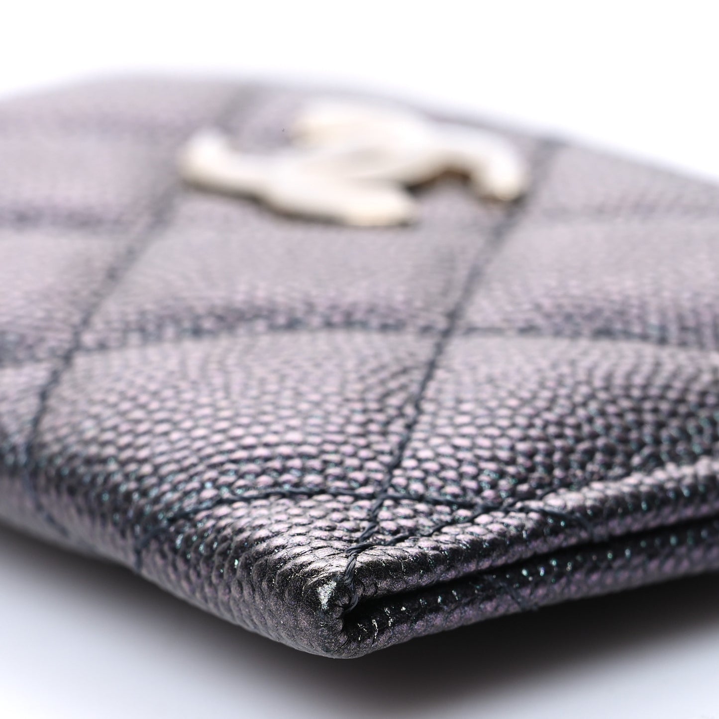 Iridescent Caviar Quilted Card Holder Black