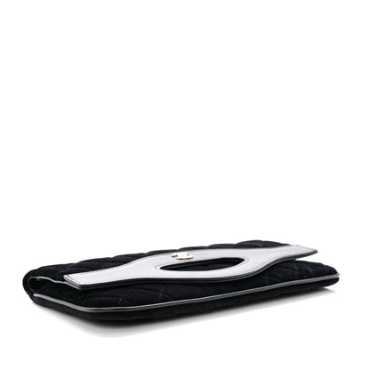 Chanel Velvet Lambskin 31 Pouch Black 4 of 8