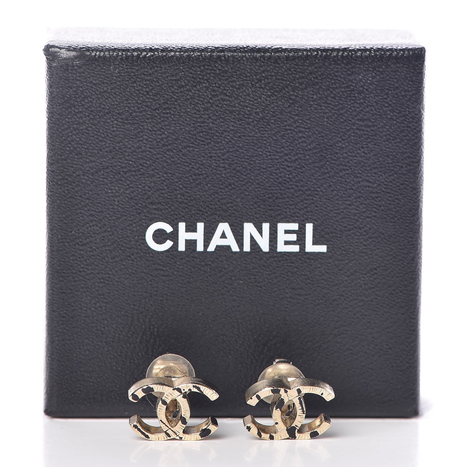Chanel CC Clip On Earrings Gold Black 4 of 4