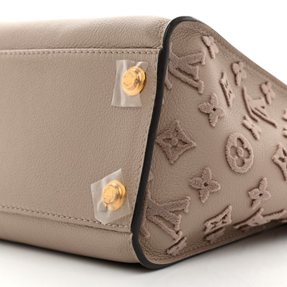 Louis Vuitton Calfskin Monogram Tufting On My Side Galet 9 of 10