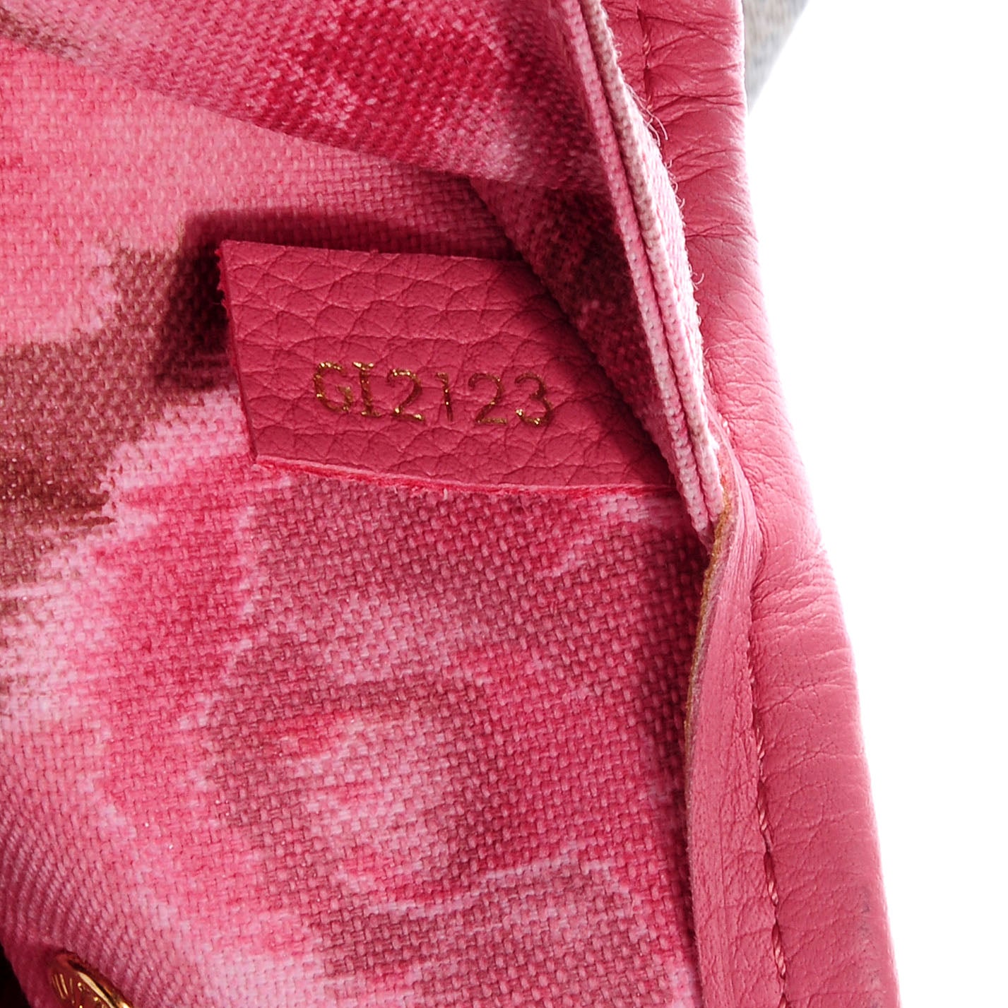 Louis Vuitton Monogram Articles de Voyage Ikat Neverfull MM Rose Velours 7 of 7