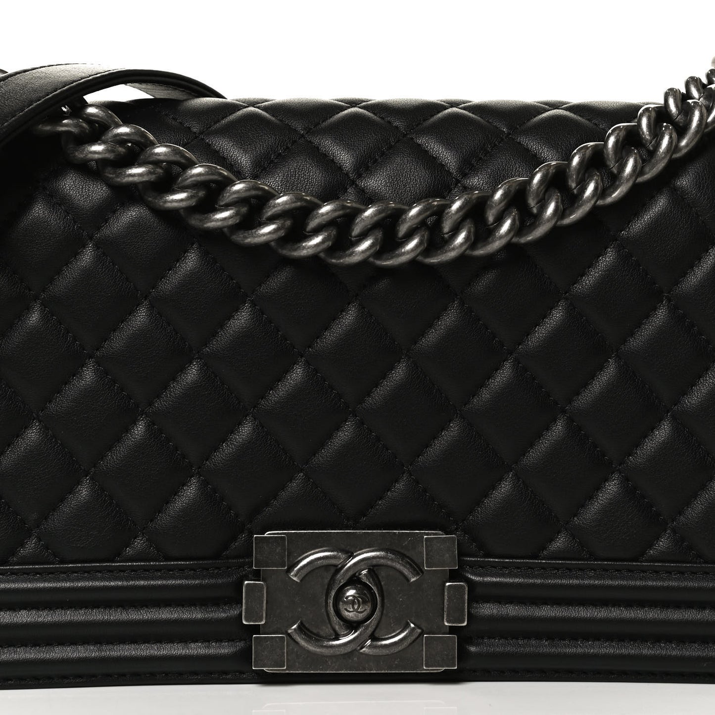 Lambskin Quilted Medium Boy Flap Black