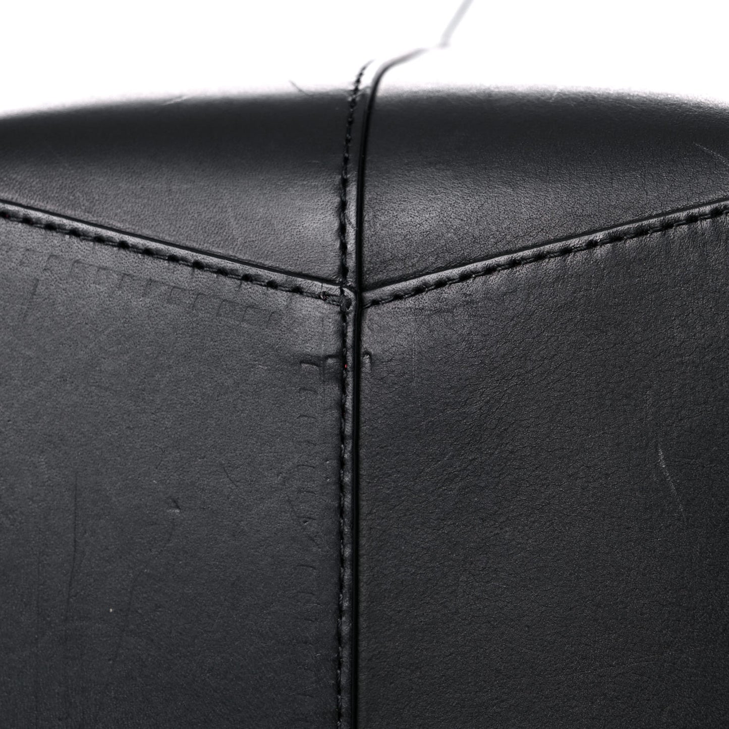 Vegetable Tanned Calfskin Bucket Bag Black Flamma