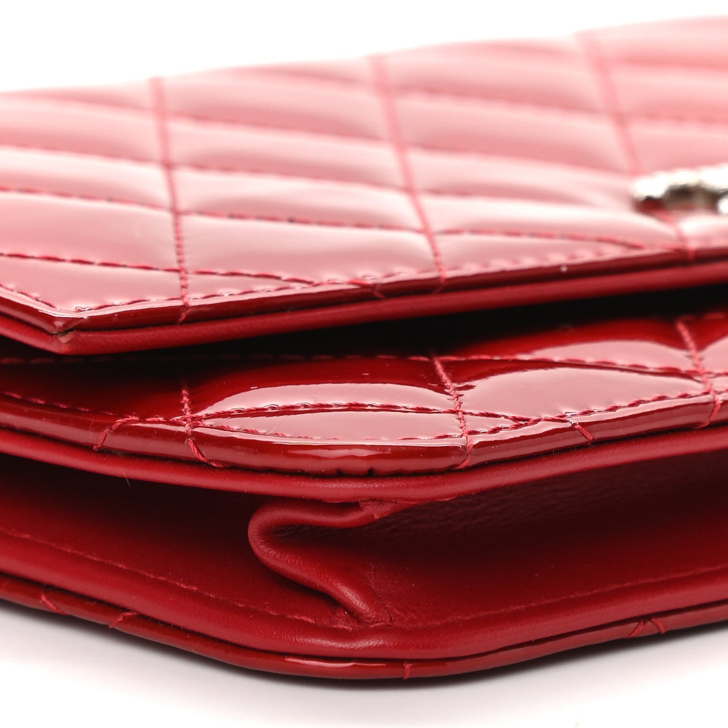 Patent Quilted Brilliant Wallet On Chain WOC Red