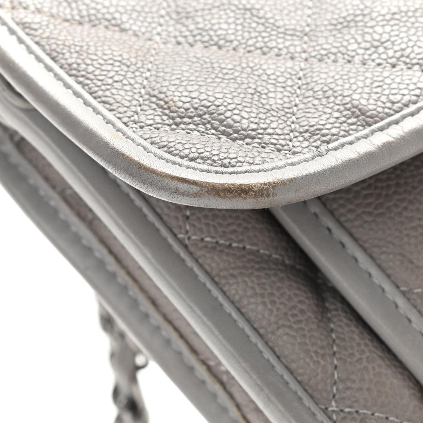 Caviar Quilted Medium French Riviera Flap Light Grey