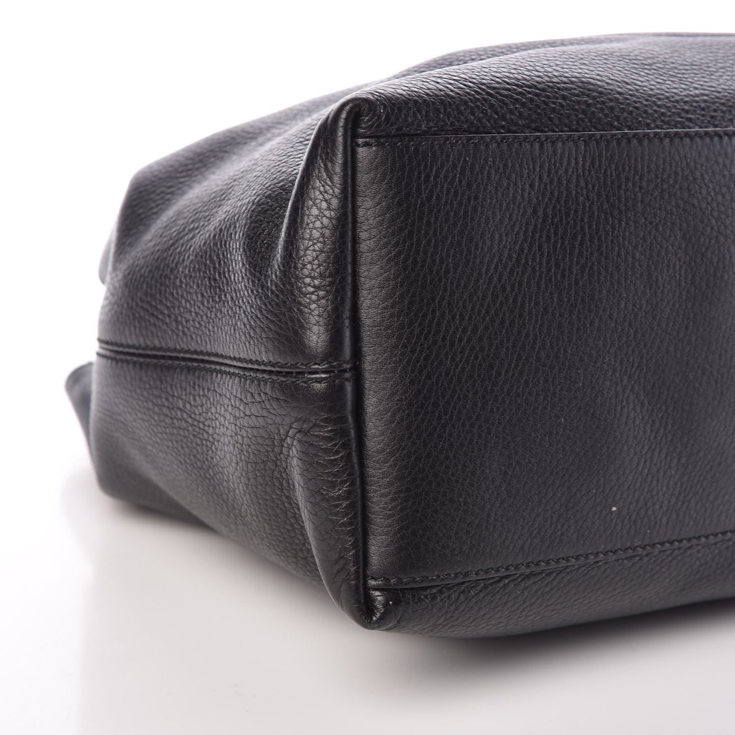 Pebbled Calfskin Medium Soho Chain Shoulder Bag Black
