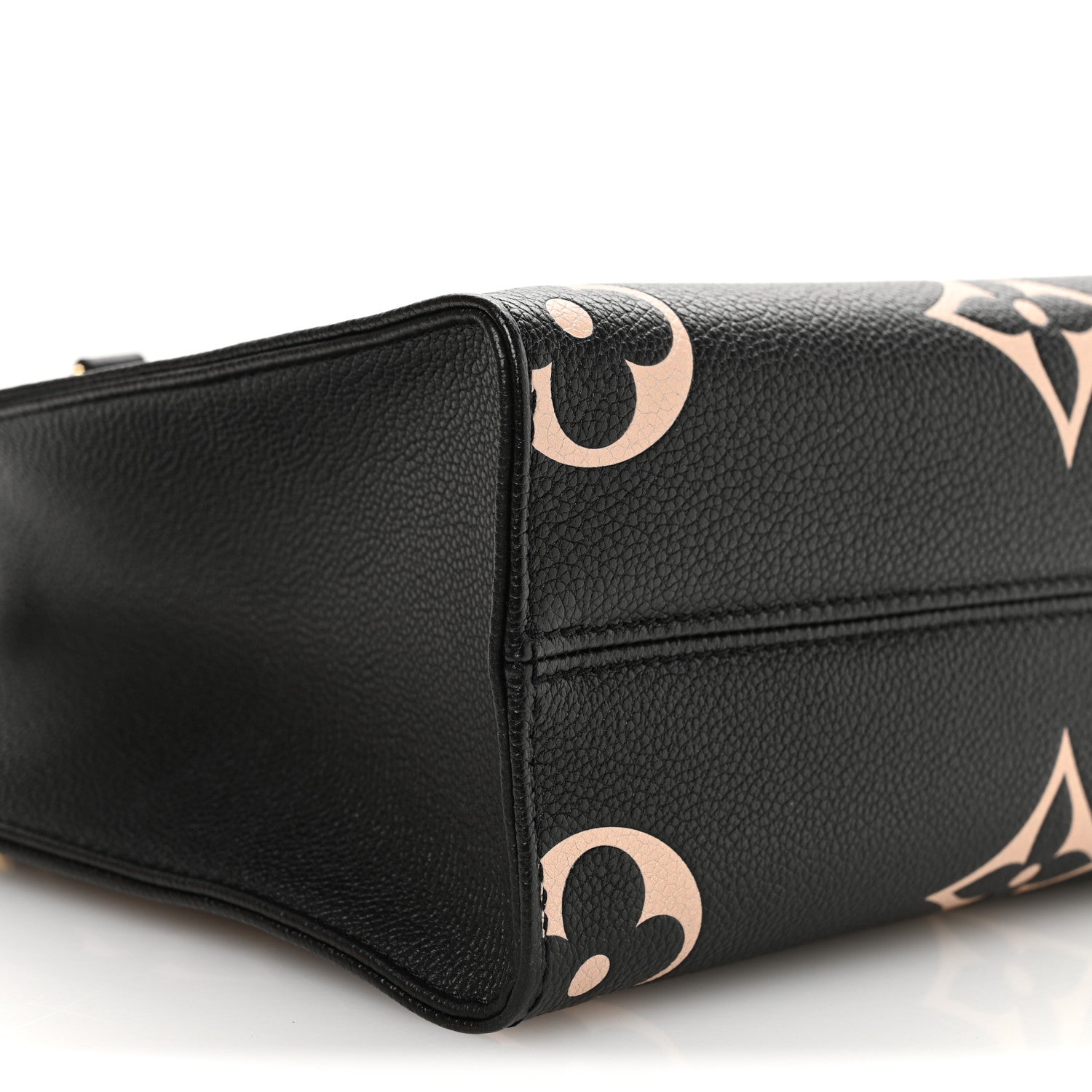Louis Vuitton Empreinte Monogram Giant Onthego PM Black Beige 8 of 10