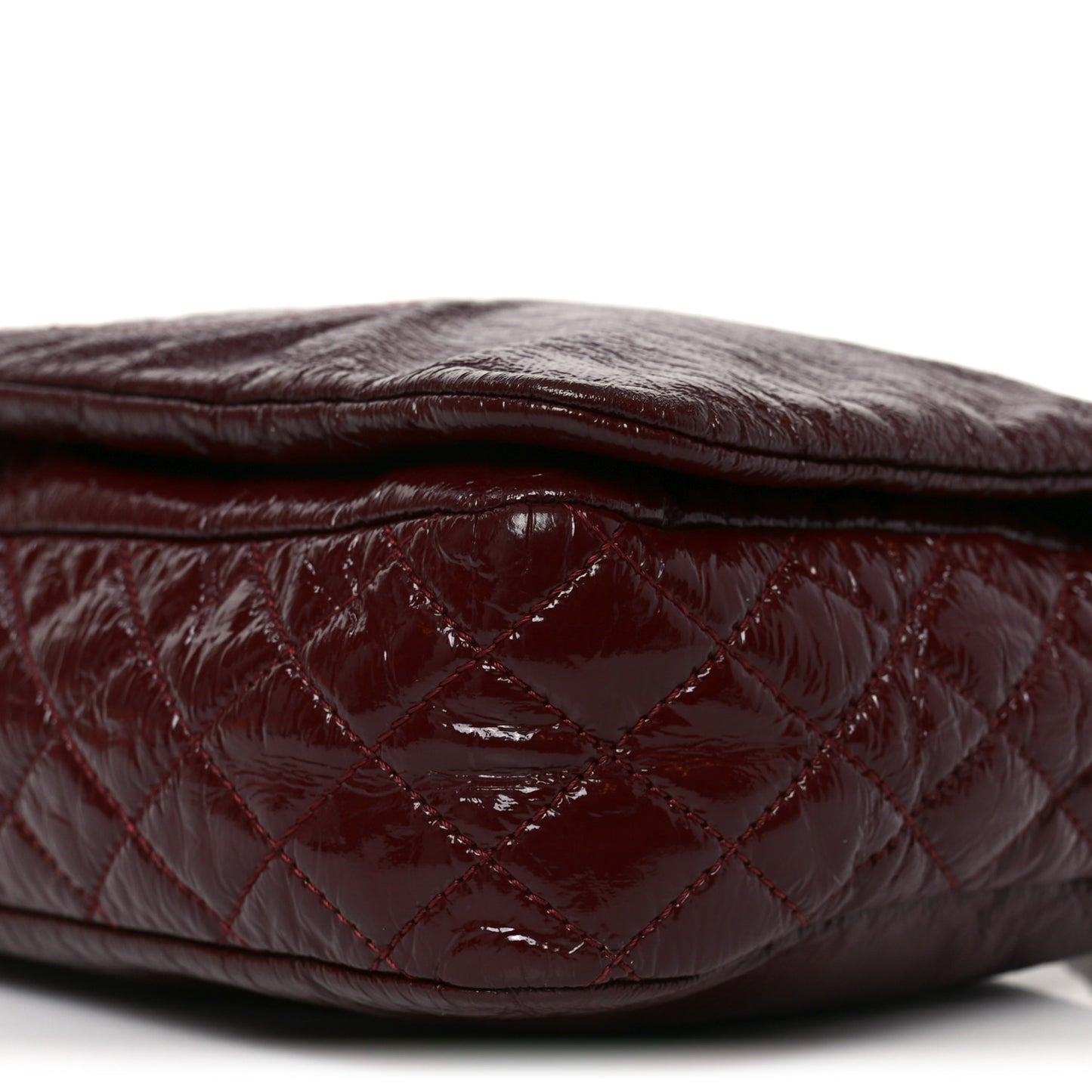 Vinyl Rock and Chain Medium Flap Bordeaux