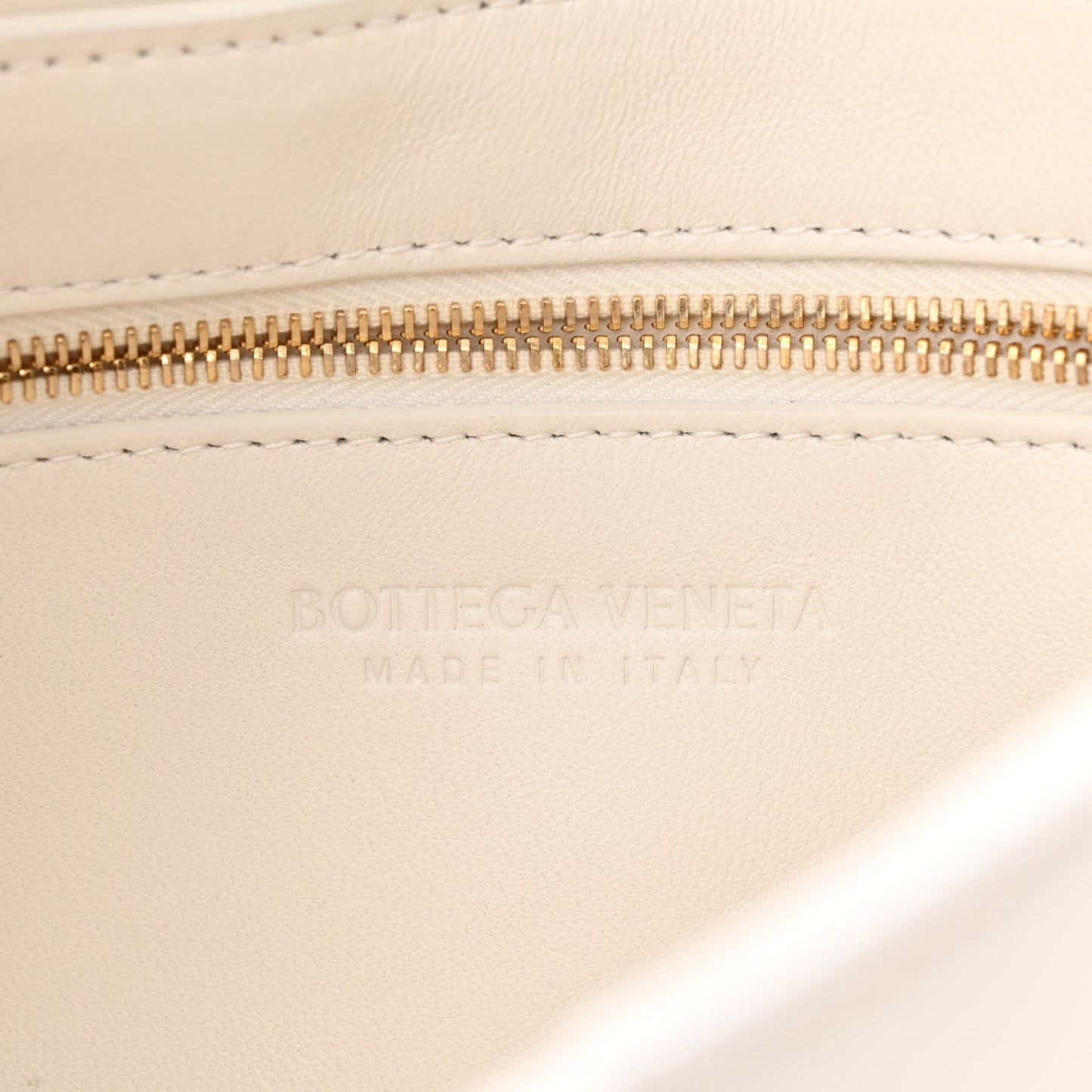 Lambskin Maxi Intrecciato Cassette Crossbody Bag White