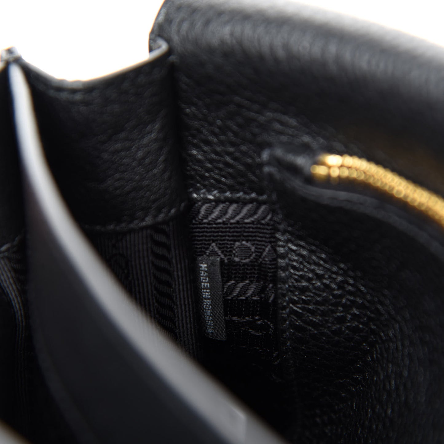 Vitello Daino Flap Crossbody Black