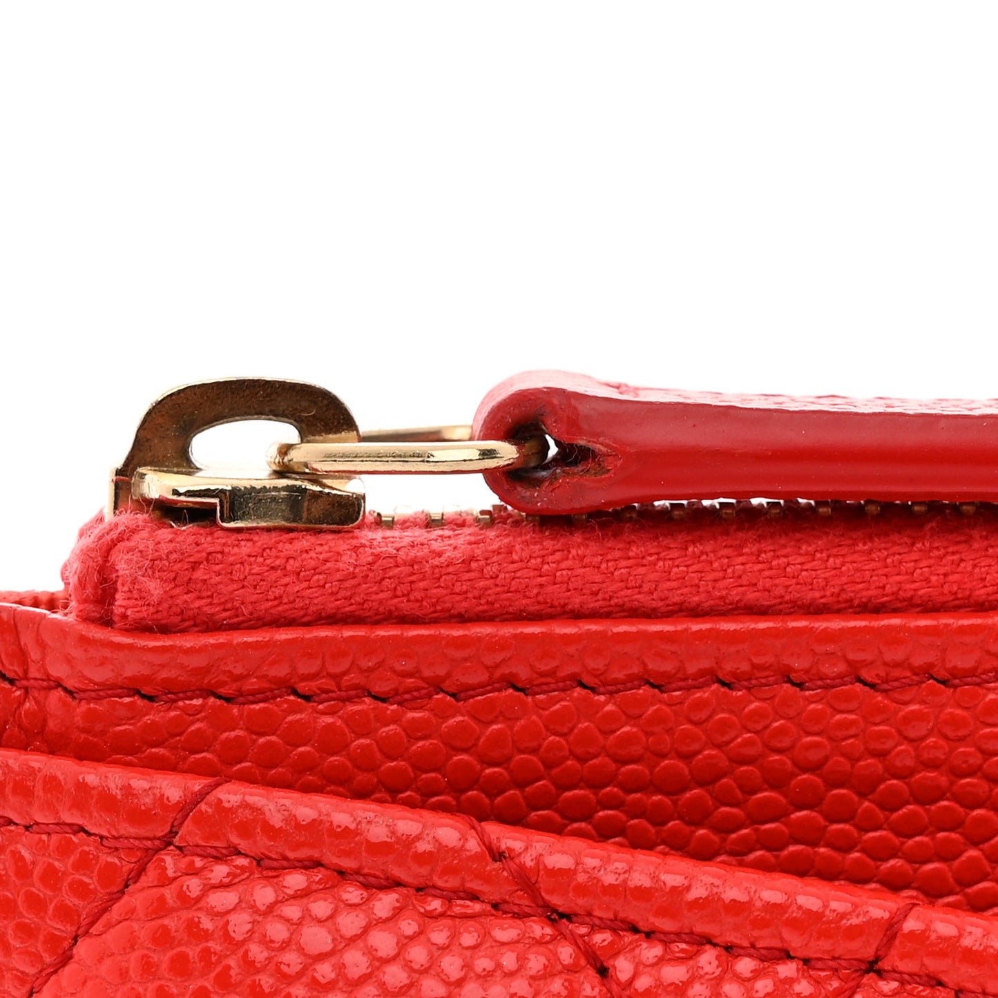 Caviar Quilted Classic Zip Pouch Red
