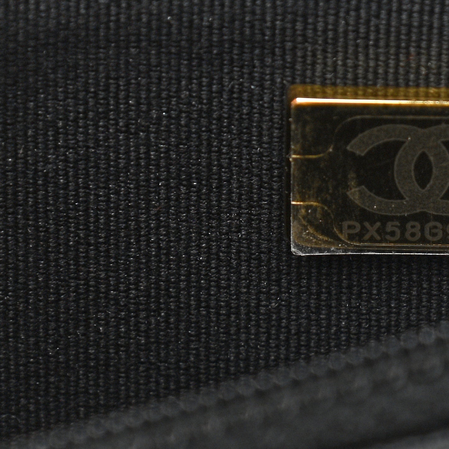Caviar Quilted Tiny CC Wallet On Chain WOC Black