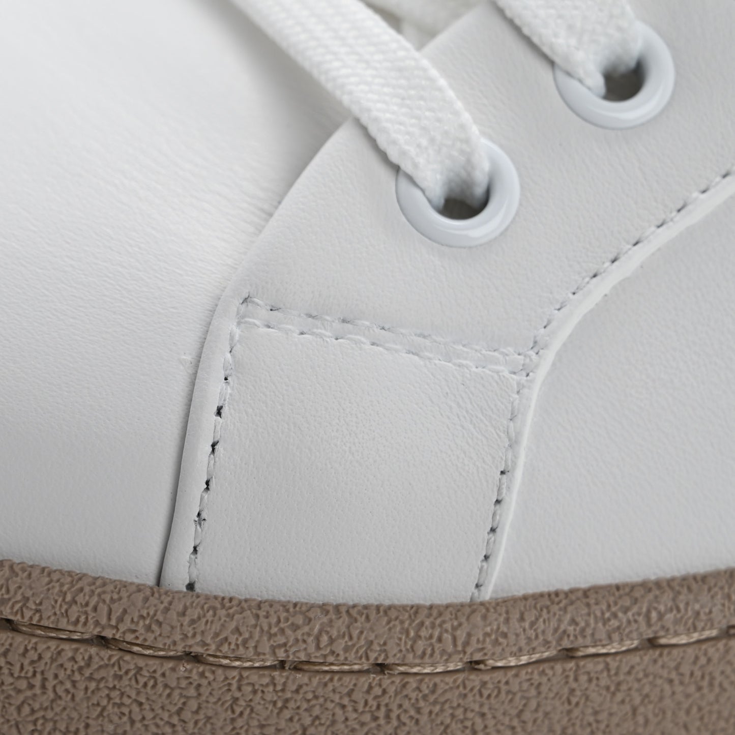 Calfskin Womens Fendi Match Low Top Sneakers 38 White Beige