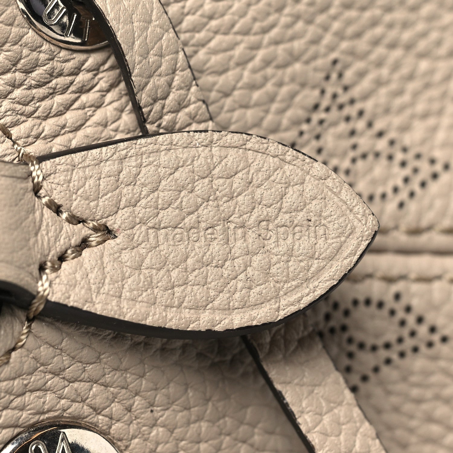 Louis Vuitton Mahina Bella Galet 7 of 11