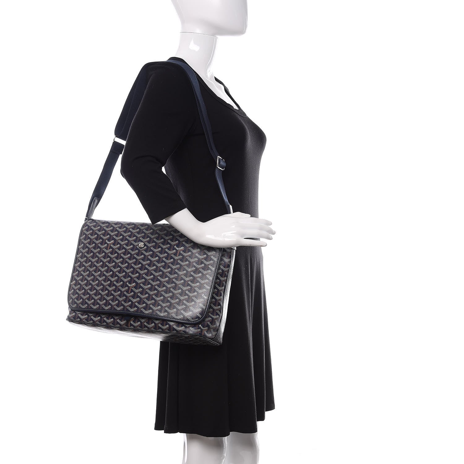 Goyard Goyardine Capetien Messenger Bag Navy 2 of 14